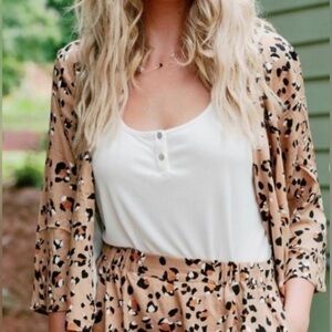 NWT animal print brown crop blazer size small